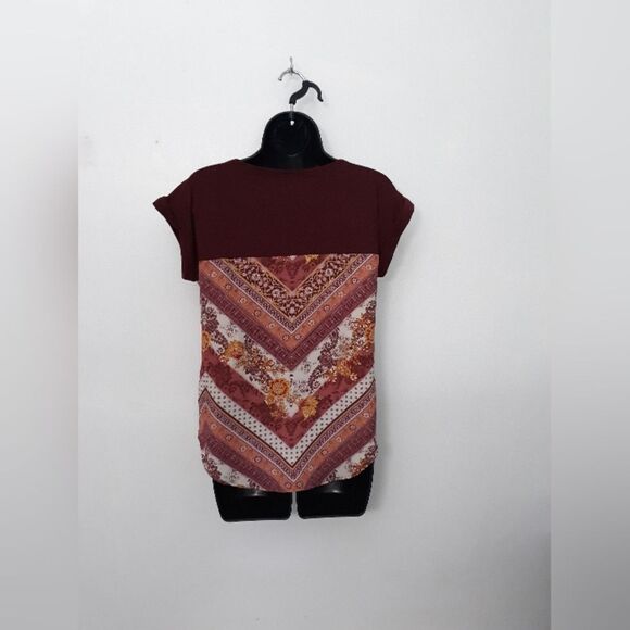 Rewind red lightweight floral blouse - Picture 3 of 5